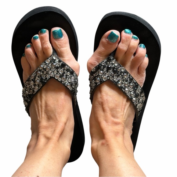 10/$25🦋 Yellow Box Jarvis Black & Silver Rhinestone Sandals - Size 7.5 - Picture 8 of 12